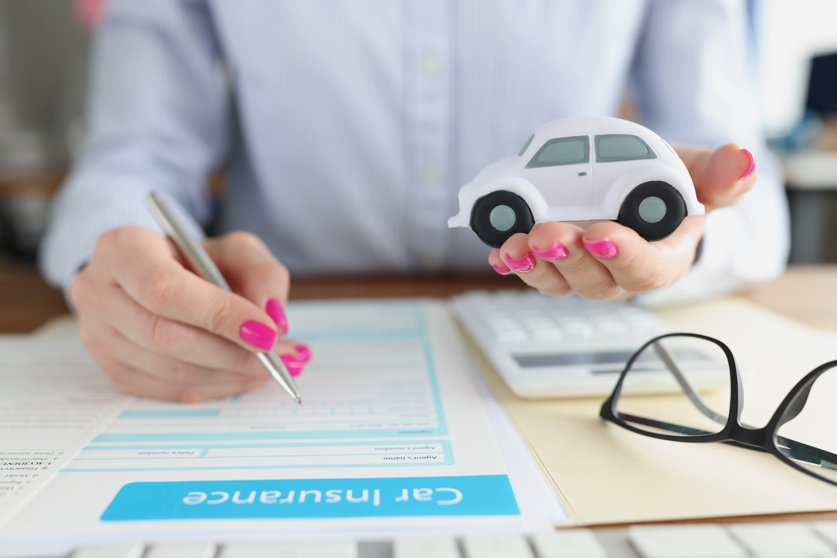 Client of Insurance Company Takes Out Insurance for Car